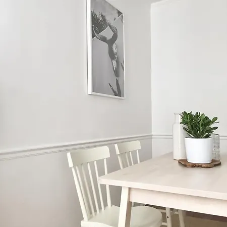 Monceau Apartment